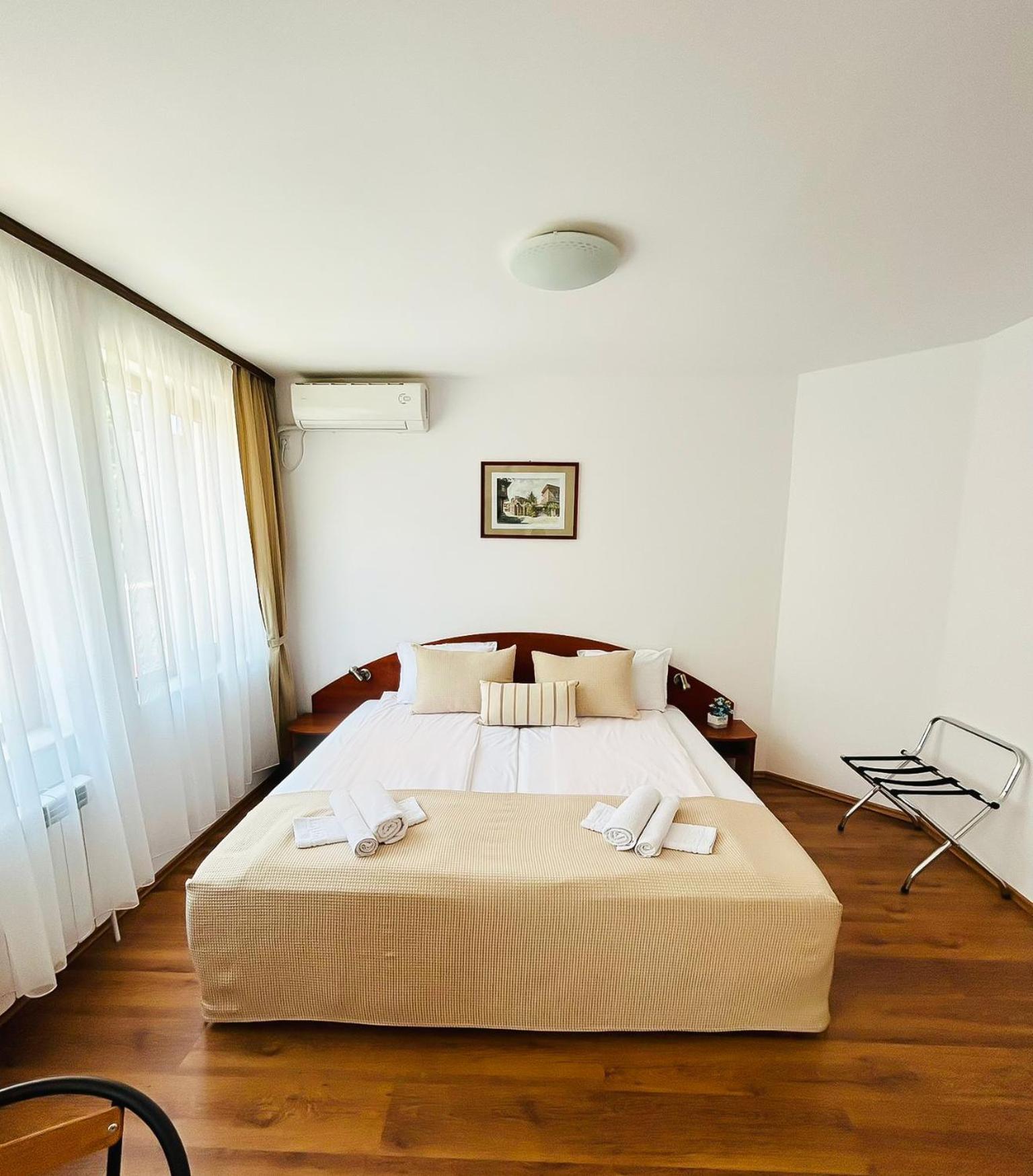 Family Hotel Helios Sunny Beach Exterior photo